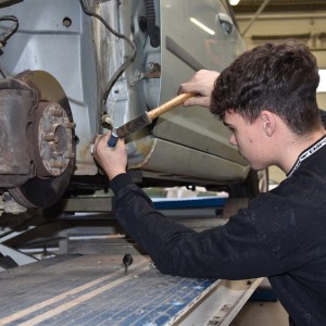 Dílny OV - automechanik, autotronik, karosář